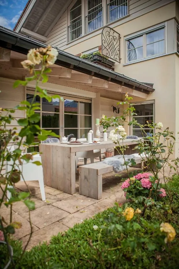 Chalet-Platzhirsch Hotel Oberstdorf Holiday home